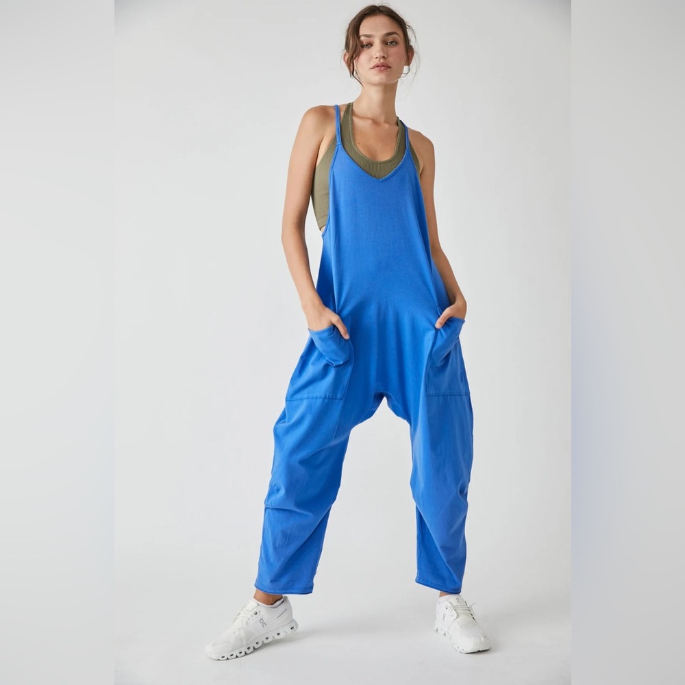 NWOT FP MOVEMENT ELECTRIC COBALT HOT SHOT ONESIE SIZE MEDIUM
